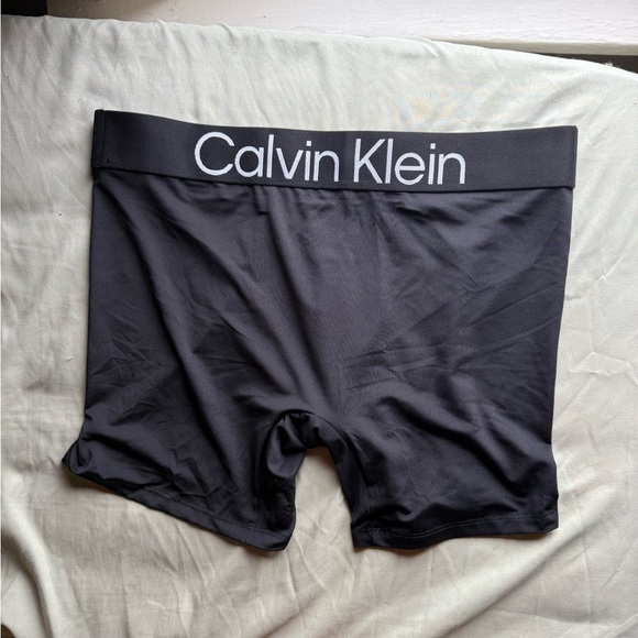 Calvin Klein Men's Charcoal Boxer Briefs - Picture 2 of 3